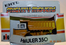 Ertl #1852  international harvester hauler