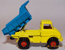 vintage 1973 corgi unimog 406