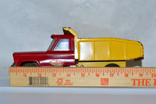 Vintage Tonka jeep dump truck